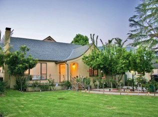 2127 Galbreth Rd, Pasadena, CA 91104