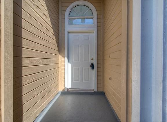 3rd image of 11610 Maybach Dr