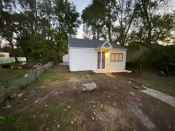 2nd image of 1669 W 39th Ct