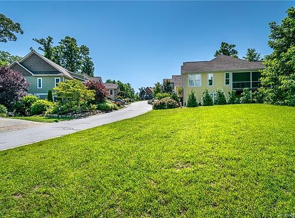 3rd image of 81 Deep Valley Ln
