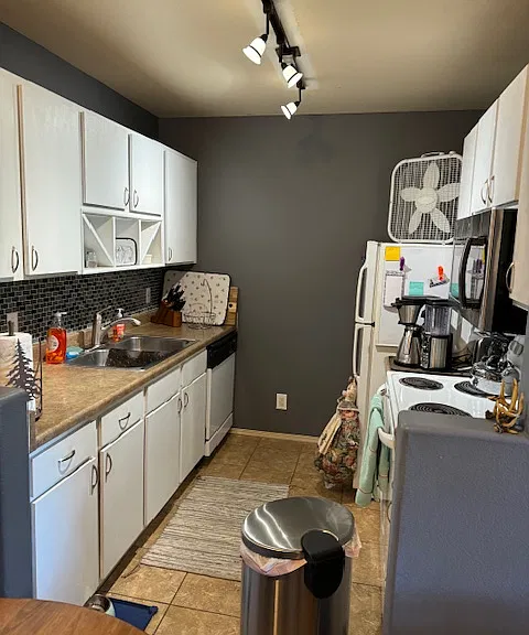 1100 Goeglein Gulch Rd #222 — Photo 2