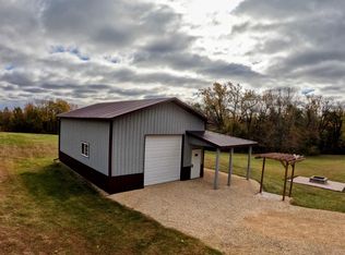 5074 Starlight Ln, Cassville, WI 53806