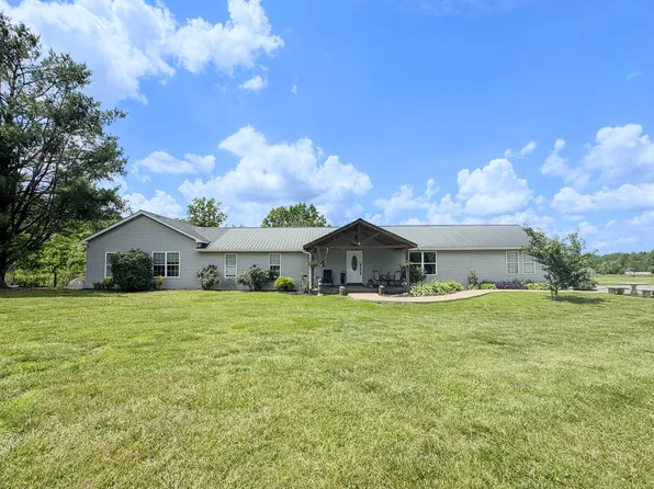 95 Fescue Ln, Lafayette, TN 37083