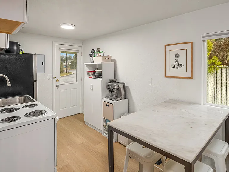 1015 Madison Ave — Photo 5