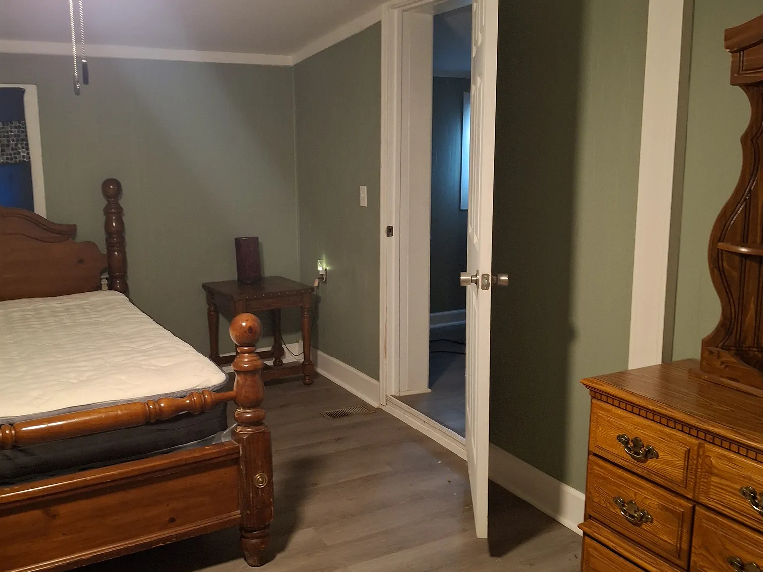 2 bed, 2200 sqft, $1,250 — Photo 4