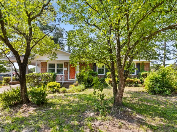 2815 Skycrest Dr, Fayetteville, NC 28304