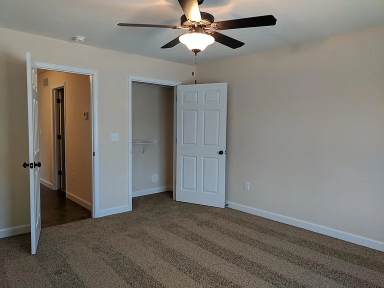 10547 Ellis Rd — Photo 18