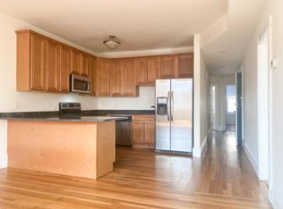 27 Symphony Rd APT 4, Boston, MA 02115