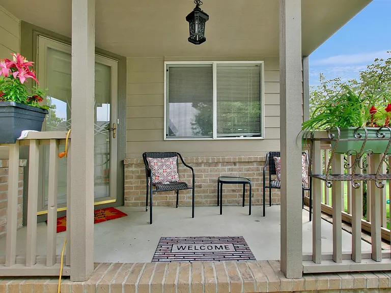 2314 N Shefford Cir — Photo 3