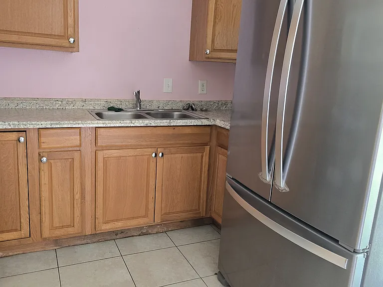 4518 W Knollwood St — Photo 2