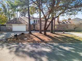 10316 Bonnycastle Dr, Yukon, OK 73099