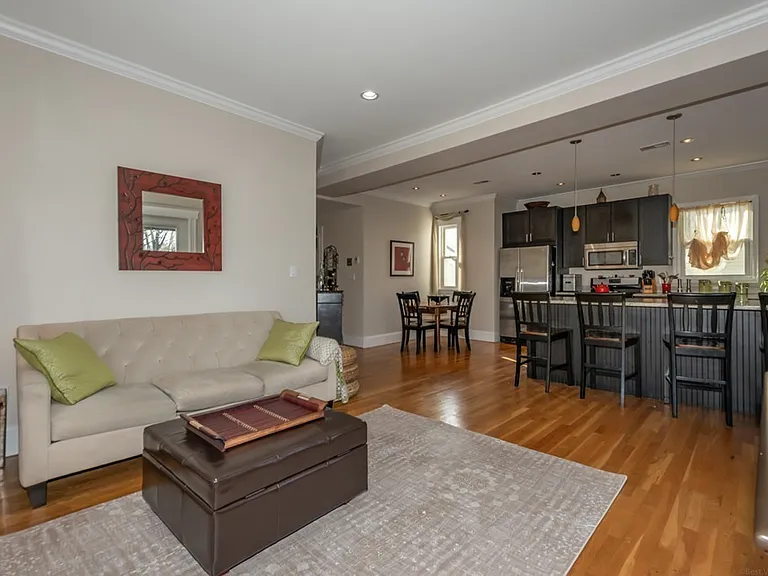 29 Plainfield St #3 — Photo 3