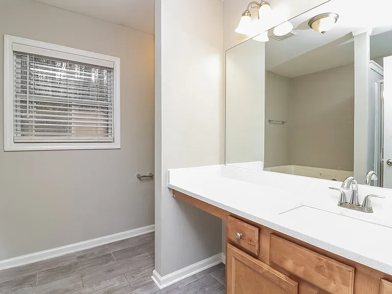 3643 Uppark Dr — Photo 13
