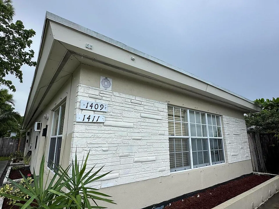1409 NW 2nd Ave