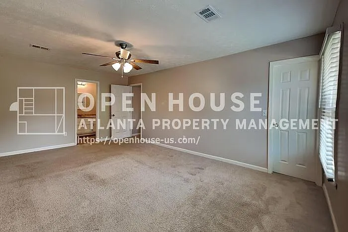 6839 Woodcreek Ln — Photo 10