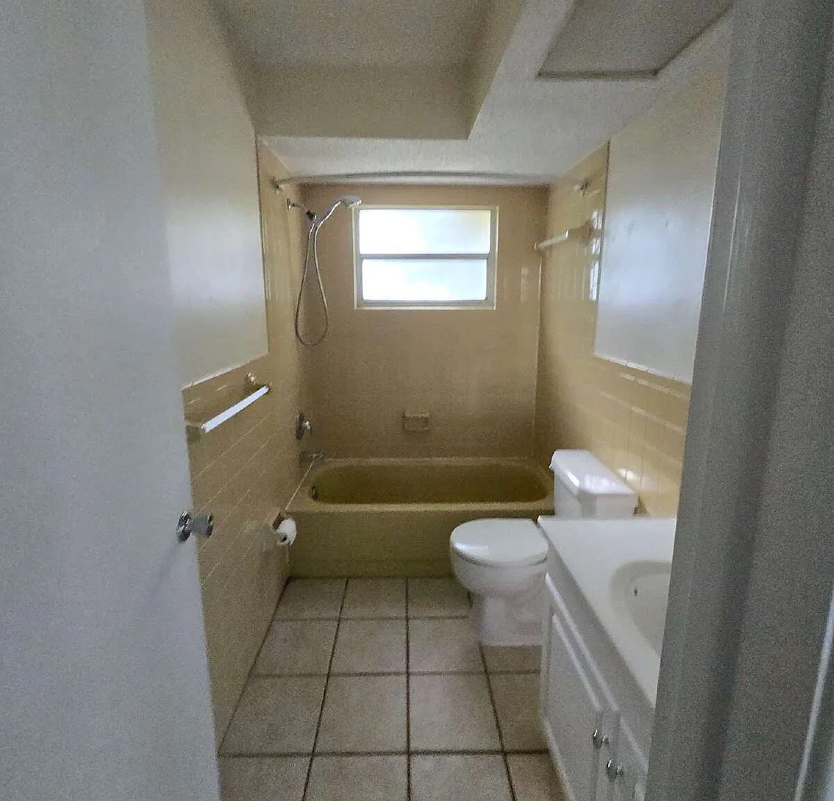 2 bed, 2.0 bath, $1,600 — Photo 2