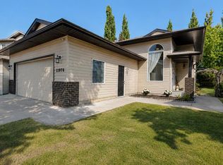11078 S 67th Ave, Grande Prairie, AB T8W2Y9