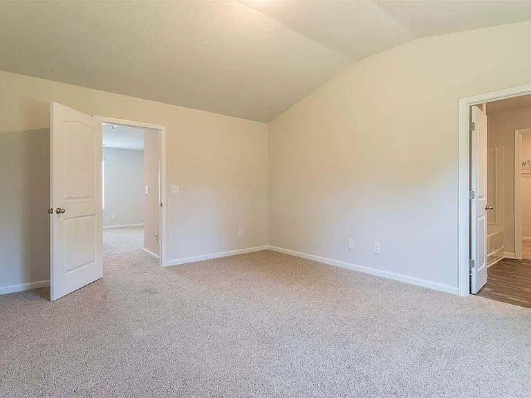 108 Brisk Dr — Photo 13