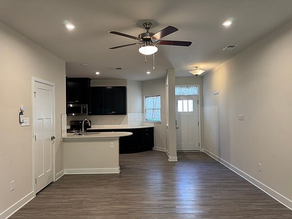 5th image of 8003 Wistar Glen Dr