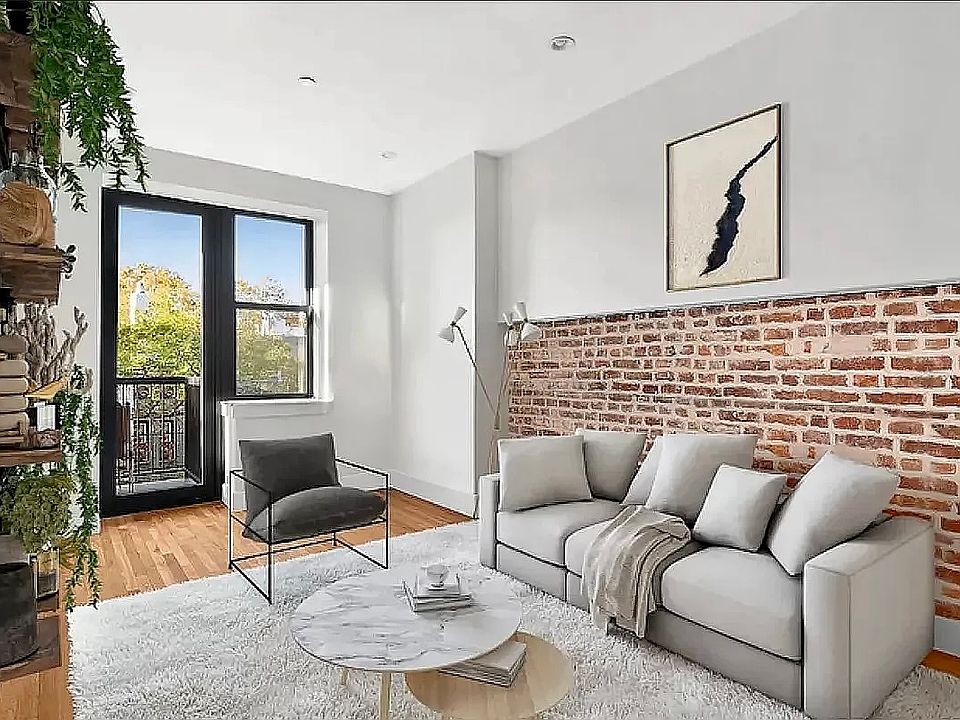 1st image of 476 Irving Ave
