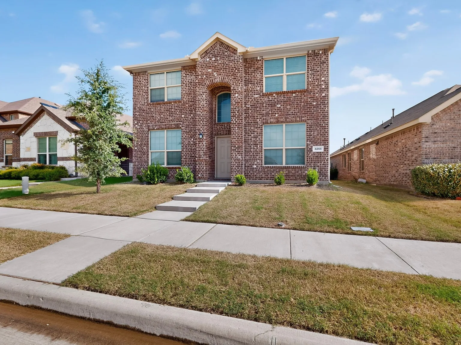 4 bed, 2183 sqft, $2,350 — Photo 3