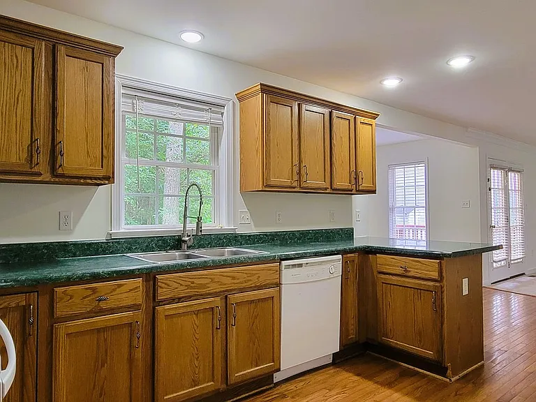 12351 Grove Pl — Photo 7