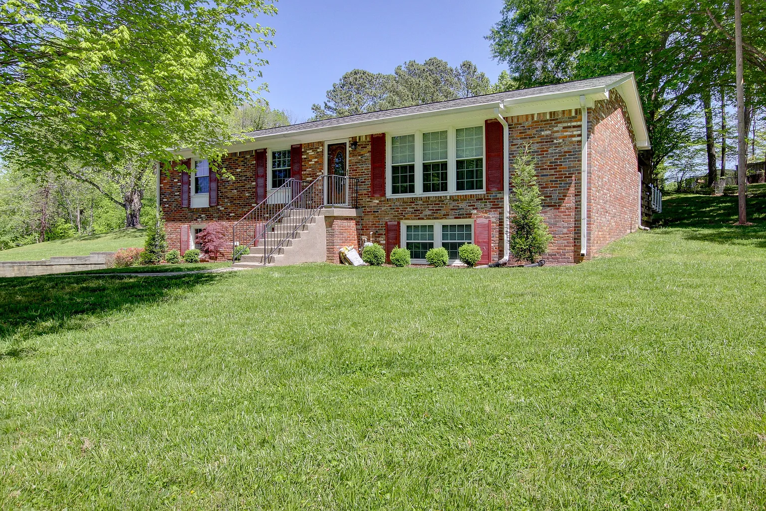 1293 Jostin Dr photo 1