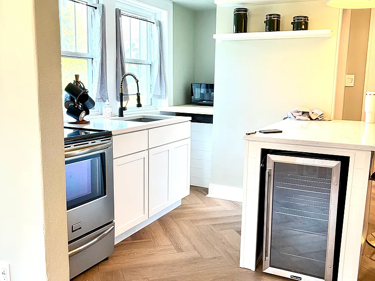 4000 University Ave #7 — Photo 44