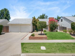 388 E Muncie Ave, Fresno, CA