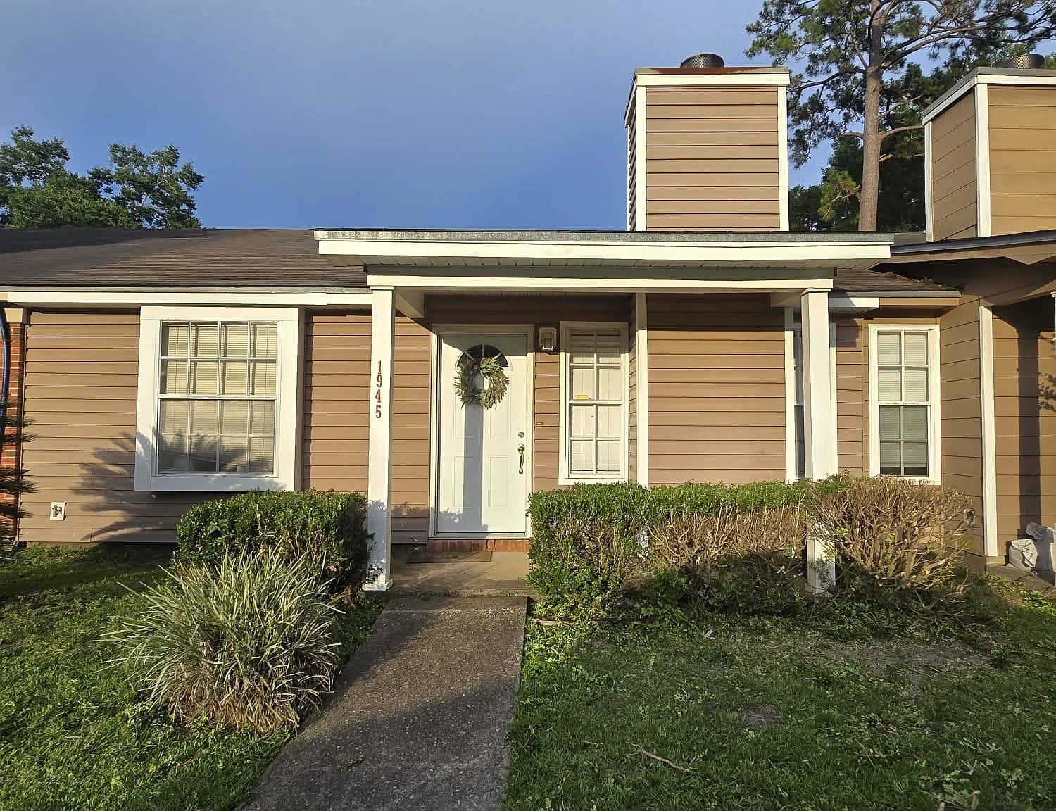 2 bed, 990 sqft, $1,400 — Photo 3