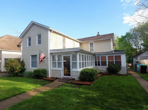 114 W Franklin St, Clinton, MI 49236
