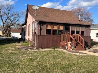 229 E State St, Paxton, IL 60957