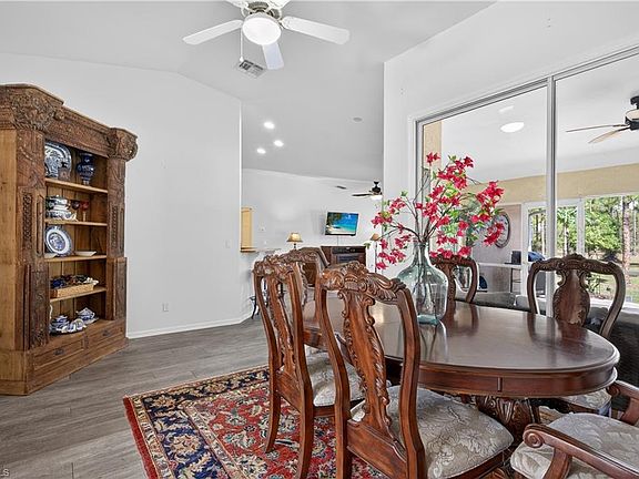 5th image of 3545 72nd AVE NE
