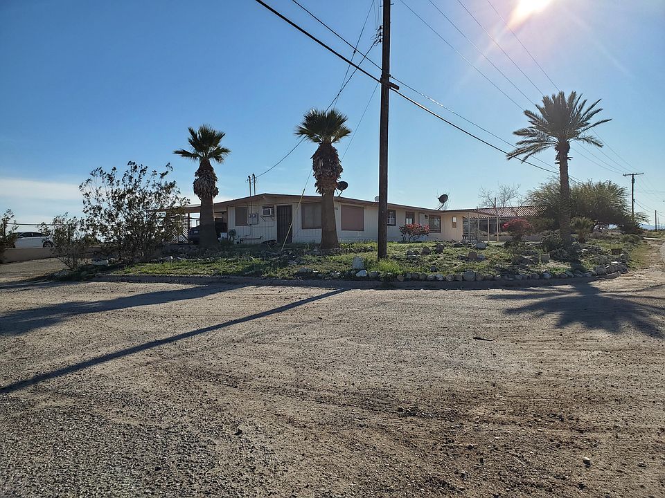 2nd image of 2456 N Marina Dr