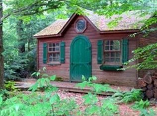 30 Gilbert Rd, Southampton, MA 01073