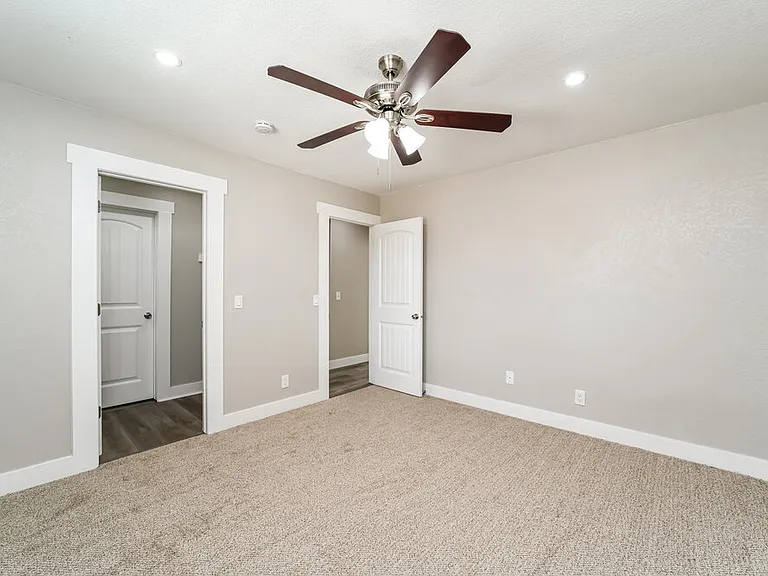 1580 W Bora Bora Dr — Photo 14