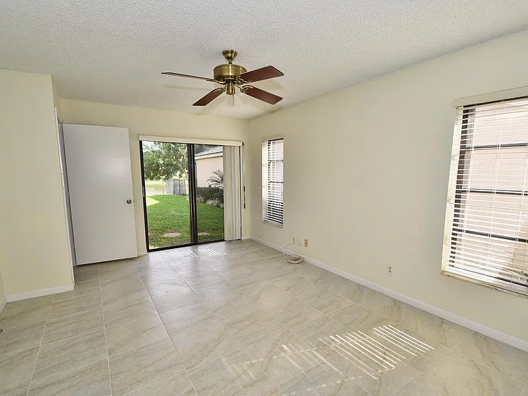 21518 Summertrace Cir — Photo 15