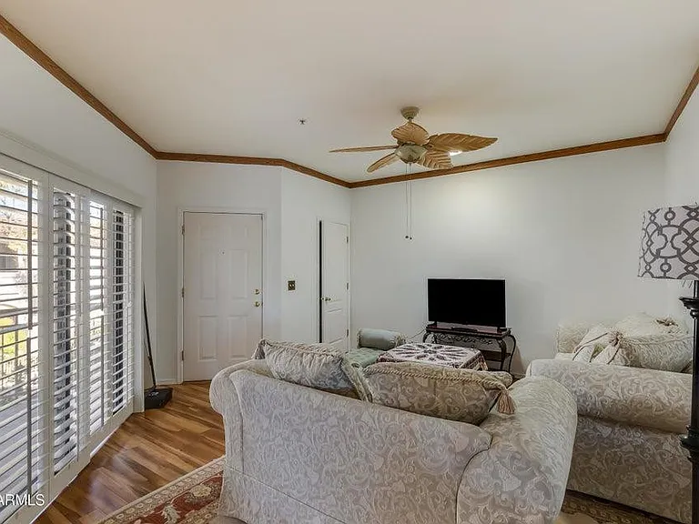 9151 W Greenway Rd #252 — Photo 4