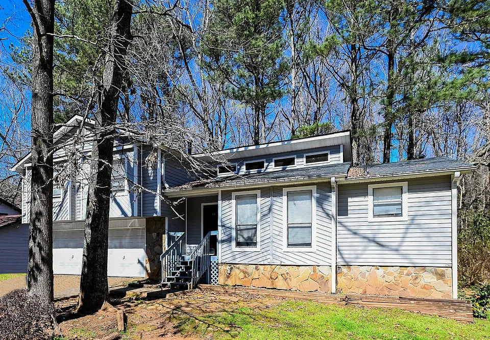 4416 Chartley Ln