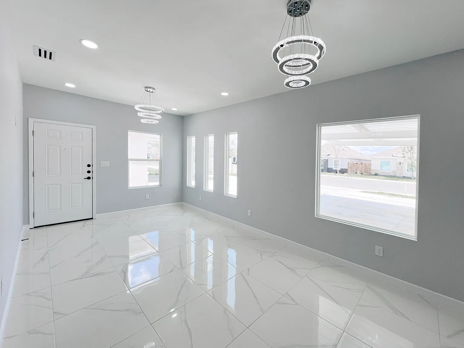 3 bed, 1100 sqft, $1,095 — Photo 4