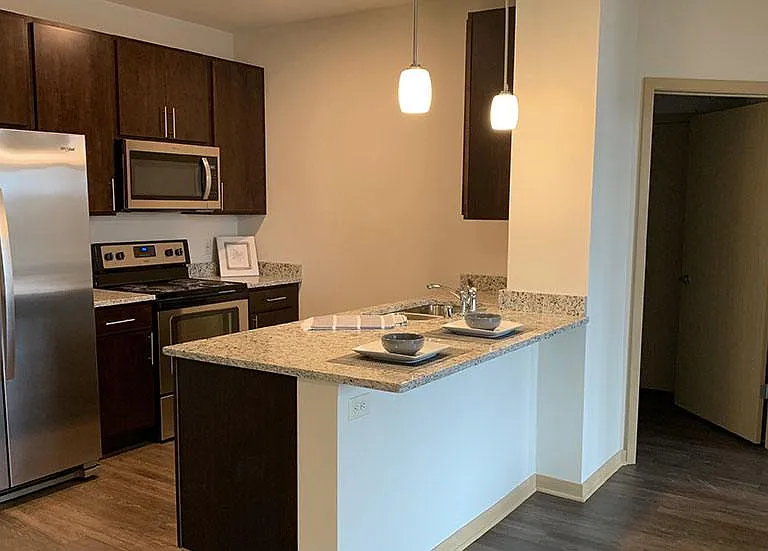 Royster Commons Apartment Homes — Photo 4