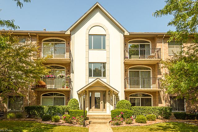 1st image of 9424 S 77th Ct APT 2D