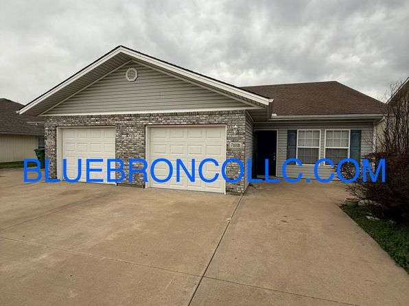 718 Meadow Ln UNIT B, Peculiar, MO 64078