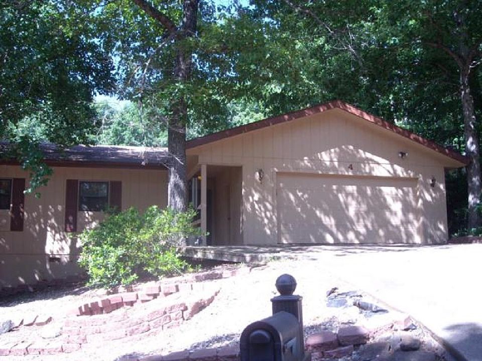 1st image of 4 Rockford Ln