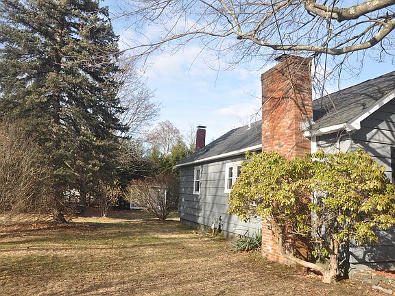 2nd image of 41 Briarwood Ave
