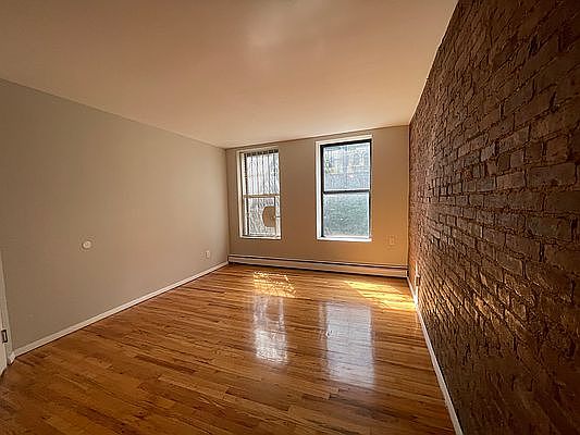 3rd image of 105 E 100th St APT 3B