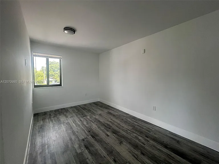 3417 NW 22nd Ave #12 — Photo 13