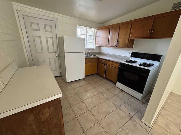 3rd image of 4739 N 15th Ave APT 3