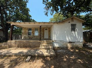 711 Kerley St, Denton, TX 76205
