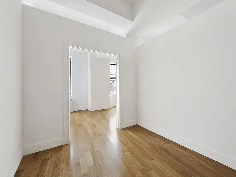 99 John St #1025 — Photo 2